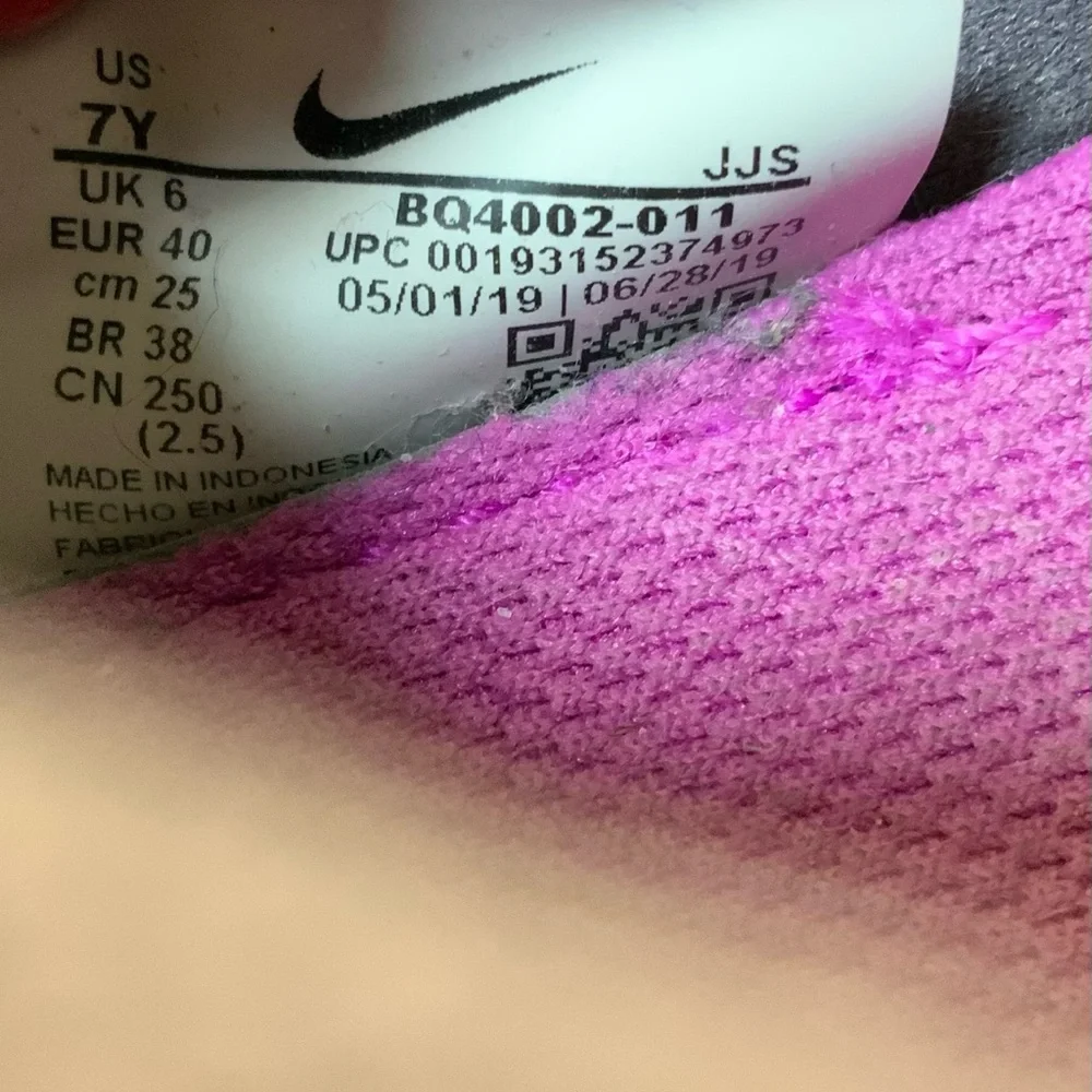 Nike Presto React Youth Gray/Pink/Teal Running Sneakers - Picture 6 of 7